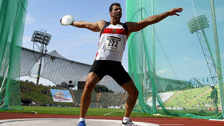 Leichtathletik Team Challenge Lars Riedel       -  Lars Riedel, Olympiasieger und fünfmaliger Weltmeister in seiner aktiven Zeit. Das Bild entstand 2004 in München.