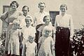 Einige Jahre nach dem Tod des Vaters Nikolaus Langmandel wurde um 1938 dieses Foto seiner neun Kinder aufgenommen. Oben von links: Elisabeth (geboren in Metz), Michael und Hermann (Moos) sowie Gregor (Garching). Mitte: Cecilia, Antonio und Maria (Monte Comán). Unten: José und Rita (Villa Paranacito).