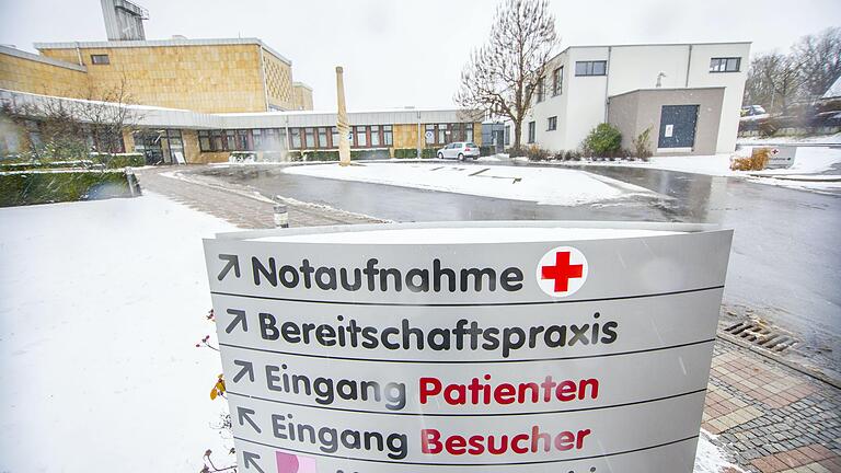 Auch wenn die 7-Tage-Inzidenz im Landkreis Haßberge weiter sinkt, bleiben viele Maßnahmen im Kampf gegen die Pandemie nötig. In den Haßberg-Kliniken gilt seit Montag für Besucher und einen Teil der Patienten eine FFP2-Maskenpflicht.