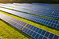 Durch die geplante Photovoltaikanlage am Würzburger Hubland will die Julius-Maximilians-Universität Energiekosten sparen und etwas zur&nbsp; CO2-Reduzierung beitragen.