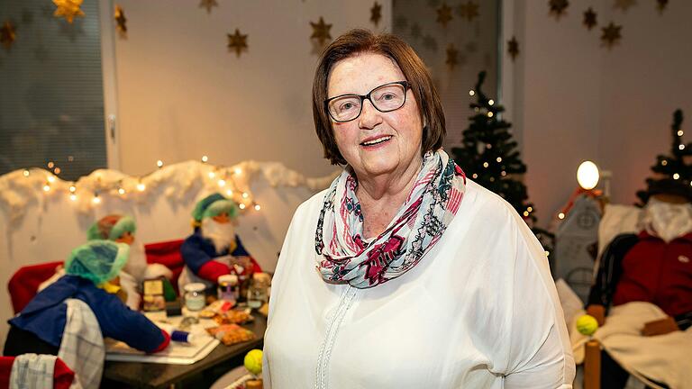 Rosemarie Schotte leitet seit über 30 Jahren die Weihnachtspostfiliale in Himmelstadt.