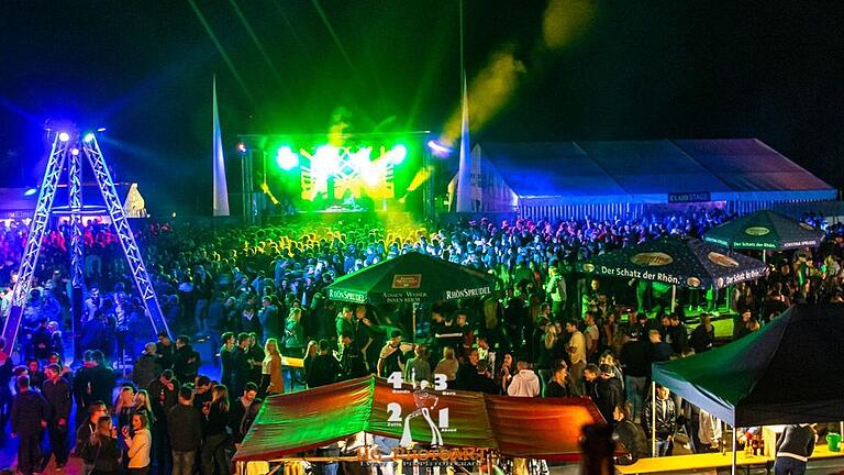 Jedes Jahr ein Besuchermagnet ist die 4321-Party in Oberelsbach. Jedes Jahr ein Besuchermagnet ist die 4321-Party in Oberelsbach.