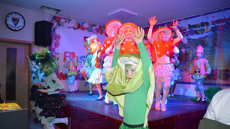 Fasching Poppenlauer - Minigarde Pilze Fasching Poppenlauer - Minigarde Pilze