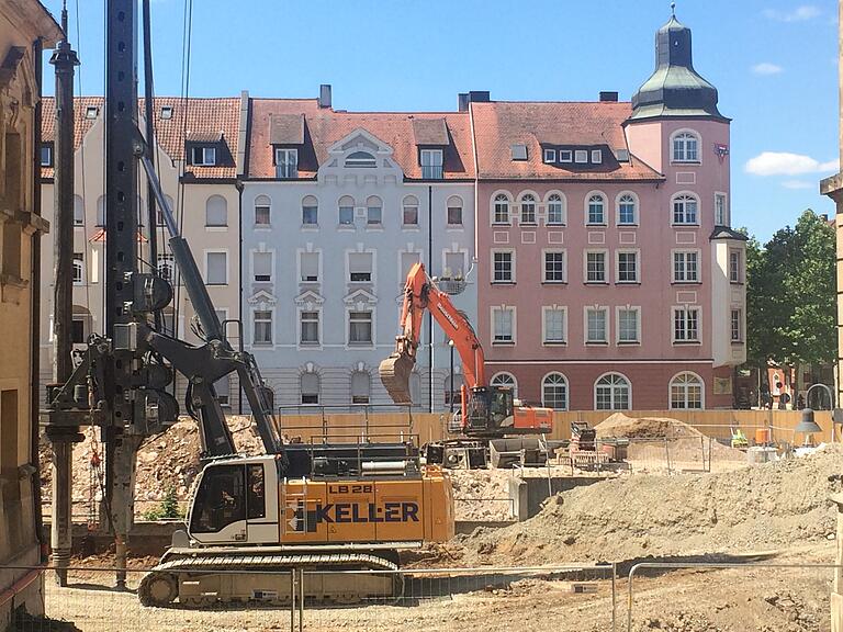 Ab Montag wird's richtig laut im Gerichtshof, dann werden monatelang Fundamente gebohrt. Deshalb können zwei große Gerichtssäle nicht mehr genutzt werden.