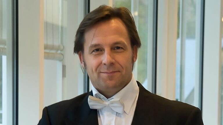 Markus Mester. Markus Mester.
