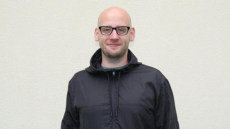 Valentin Hagen (30) aus Ostheim findet, dass niemand die Demokratie für selbstverständlich halten sollte. Valentin Hagen (30) aus Ostheim findet, dass niemand die Demokratie für selbstverständlich halten sollte.