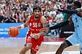 Jhivvan Jackson (links) auf dem Weg zum Korb: Der Puerto-Ricaner in Diensten der Würzburg Baskets nutzt sein Tempo, um trotz fehlender Körpergröße dort hochprozentig abschließen zu können.