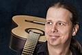Stefan 'Das Eich' Eichner spielt in Remlingen Reinhard Mey.