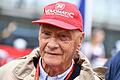 FILES-AUTO-PRIX-F1-AUT       -  Die rote Kappe, die er seit seinem Formel-1-Unfall 1986 trug, war sein Markenzeichen: Niki Lauda, der am Montag im Alter von 70 Jahren verstorben ist.