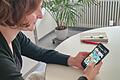 Pastoralassistentin Magdalena Sauter betreut den Instagram-Kanal für den Pastoralen Raum Bad Kissingen.       -  Pastoralassistentin Magdalena Sauter betreut den Instagram-Kanal für den Pastoralen Raum Bad Kissingen.