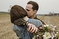 Liebe braucht keine Rosen: Die Geste zum Valentinstag kann auch aus saisonal in der Region erhältlichen Blumen bestehen. Foto: Stephanie Wittmer/stephaniewittmer.ch/dpa-tmn       -  Sprüche zum Valentinstag: Hier finden Sie Film-Zitate und lustige Sprüche für Freunde, Familie und Partner.