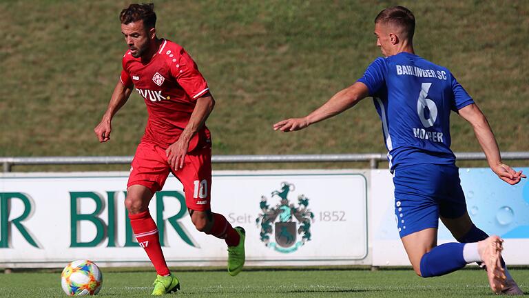 Würzburgs neuer Spielgestalter? Albion Vrenezi (links) im Spiel gegen Regionalligist Bahlinger SC. Würzburgs neuer Spielgestalter? Albion Vrenezi (links) im Spiel gegen Regionalligist Bahlinger SC. 