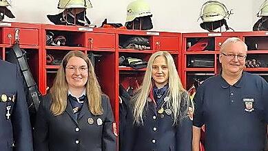 In den neuen Vorstand der Freiwilligen Feuerwehr Zeitlofs wurden gewählt: (von links) Holger Hereth (Kassenprüfer), Anna-Lena Hereth (Kassenprüferin), Roberta Hauke (Vertrauensperson), Bernd Buberl (Vertrauensperson) und 1. Vorsitzender Markus Ull...       -  In den neuen Vorstand der Freiwilligen Feuerwehr Zeitlofs wurden gewählt: (von links) Holger Hereth (Kassenprüfer), Anna-Lena Hereth (Kassenprüferin), Roberta Hauke (Vertrauensperson), Bernd Buberl (Vertrauensperson) und 1. Vorsitzender Markus Ullrich.