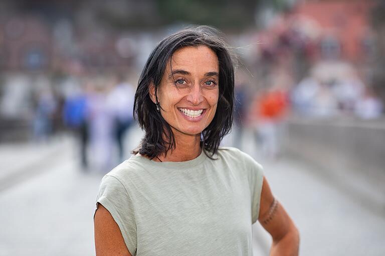 Agnes Renner (42) aus Würzburg, Psychologin und Yoga-Lehrerin. Agnes Renner (42) aus Würzburg, Psychologin und Yoga-Lehrerin.