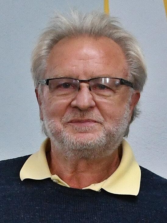 Ralf Luther, damals Landrat im Landkreis Schmalkalden und ab 1994 im neuen Landkreis Schmalkalden-Meiningen, kann sich noch gut an die Umstellung erinnern. Im Landratsamt selbst waren nur wenige Scheine und Kleingeld in der Kasse, die in D-Mark umgetauscht wurden. Ralf Luther, damals Landrat im Landkreis Schmalkalden und ab 1994 im neuen Landkreis Schmalkalden-Meiningen, kann sich noch gut an die Umstellung erinnern. Im Landratsamt selbst waren nur wenige Scheine und Kleingeld in der Kasse, die in D-Mark umgetauscht wurden.