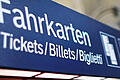 Fahrkartenautomat der Deutschen Bahn       -  Hat der Fahrkartenautomat künftig ausgedient? Die Deutsche Bahn will mit einer neuen App das Bayern-Ticket für ihre Kunden attraktiver machen.