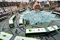 Schweinfurt ist die Stadt mit der zweitbesten Anbindung des öffentlichen Nahverkehrs in ganz Deutschland. Im Bild der Busbahnhof am Roßmarkt.