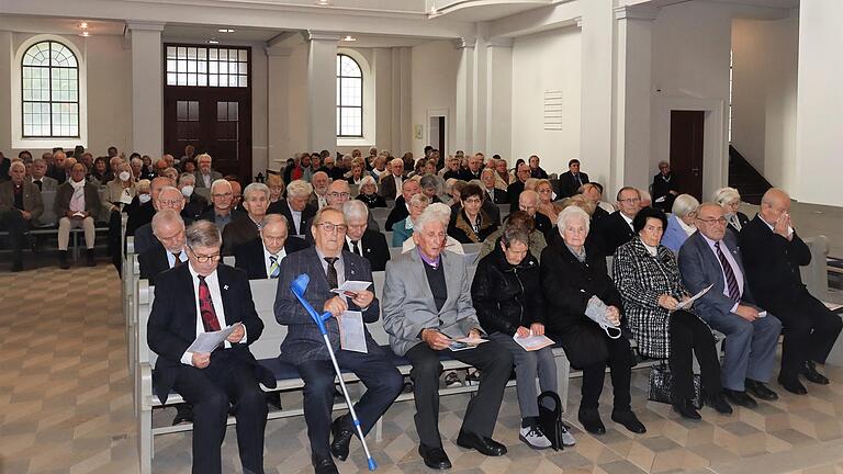 Festgottesdienst am 3. Oktober für die 60-, 65-, 70- und 75-jährigen Jubelkonfirmanden. Festgottesdienst am 3. Oktober für die 60-, 65-, 70- und 75-jährigen Jubelkonfirmanden.