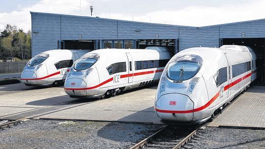 Neue Wege: Siemens-Hochgeschwindigkeitszüge in einem Prüf- und Testcenter in Nordrhein-Westfalen. Neue Wege: Siemens-Hochgeschwindigkeitszüge in einem Prüf- und Testcenter in Nordrhein-Westfalen.
