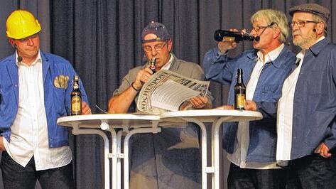 Als „Stammtischler“ im Gespräch über Gott und die Welt: Christian, Ralf, Mike und Werner Singer (von links). Als „Stammtischler“ im Gespräch über Gott und die Welt: Christian, Ralf, Mike und Werner Singer (von links).