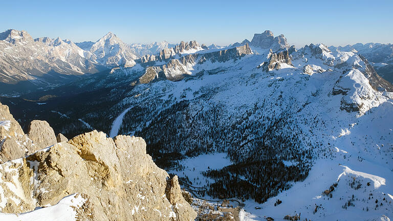320285507.jpg       -  In den Dolomiten in Südtirol ist eine 16-jährige Deutsche gestorben.