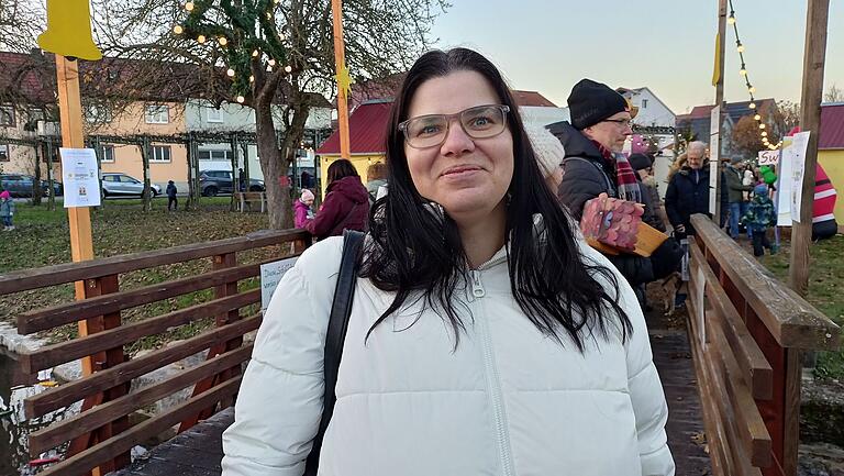 Alexandra Pfister: Ich persönlich wünsche mir Ohrringe. Global ist mein Wunsch, dass die Leute nachdenken über das Klima, den Klimawandel und vielleicht ihr Handeln ändern. Alexandra Pfister: Ich persönlich wünsche mir Ohrringe. Global ist mein Wunsch, dass die Leute nachdenken über das Klima, den Klimawandel und vielleicht ihr Handeln ändern.