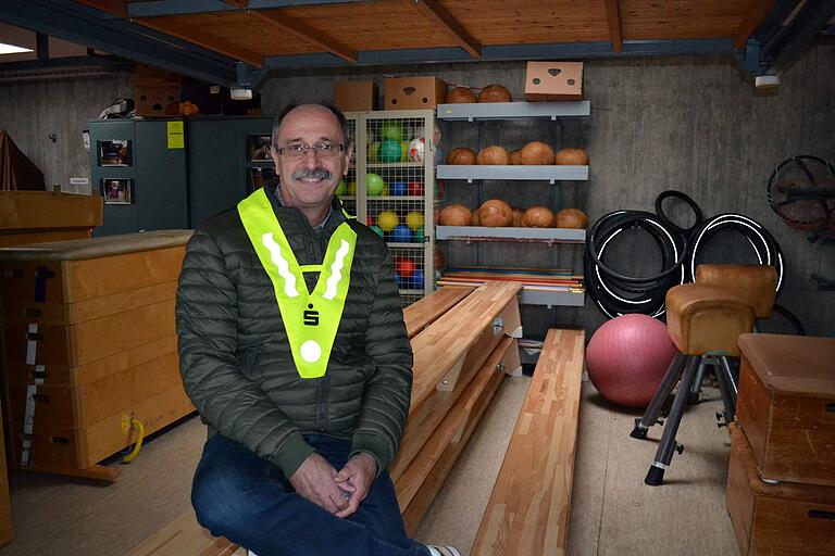 Frank Maier, Rektor der Kerschensteiner-Grundschule in Schweinfurt, ist stolz auf das herausragende sportliche Angebot seiner Schule. Frank Maier, Rektor der Kerschensteiner-Grundschule in Schweinfurt, ist stolz auf das herausragende sportliche Angebot seiner Schule.