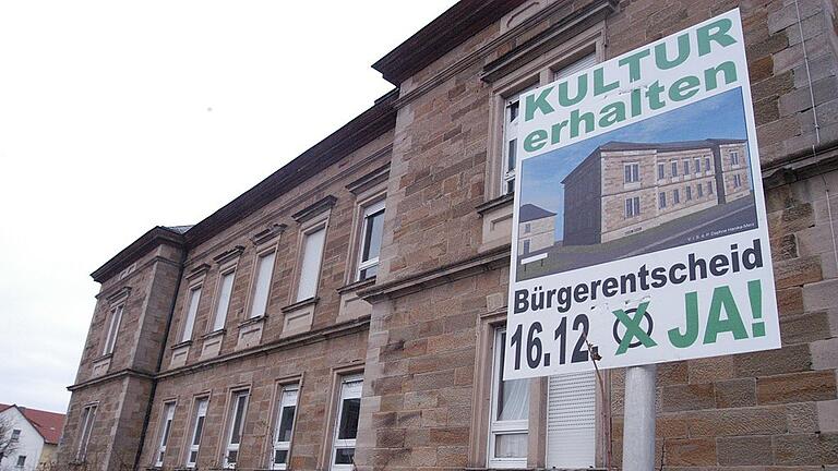 Alle Mühen der Bürgerinitiative für einen Erhalt des alten Krankenhauses waren vergebens. Das Ergebnis des Bürgerentscheids ist eindeutig. Alle Mühen der Bürgerinitiative für einen Erhalt des alten Krankenhauses waren vergebens. Das Ergebnis des Bürgerentscheids ist eindeutig.