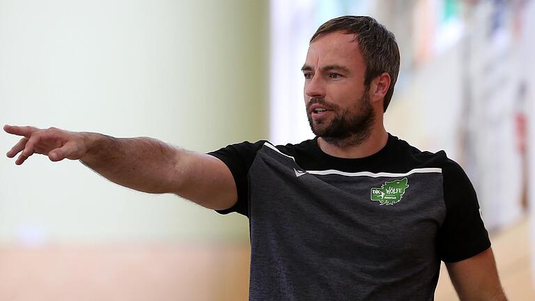 'Der Handball erfüllt mich und macht mich ausgeglichen': Ceven Klatt, der neue Trainer von Handball-Zweitligist DJK Rimpar Wölfe.&nbsp;