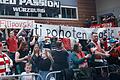 'Filipovski, ti pohoten prasic', zu Deutsch: Filipovski, du geile Sau. Mit einem Banner in seiner Muttersprache huldigte der Fanklub Red Passion Würzburg dem so erfolgreichen slowenischen Trainer von s.Oliver Würzburg Sasa Filipovski