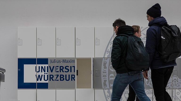 Stopp: An der Universität Würzburg gibt es ab sofort keine Lehrveranstaltungen mehr. Stopp: An der Universität Würzburg gibt es ab sofort keine Lehrveranstaltungen mehr.