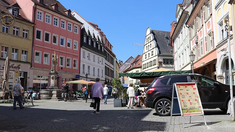 Im Landkreis Kitzingen treten ab Sonntag neue Lockerungen in Kraft. Die Inzidenz liegt seit fünf Tagen unter 50. Im Landkreis Kitzingen treten ab Sonntag neue Lockerungen in Kraft. Die Inzidenz liegt seit fünf Tagen unter 50.