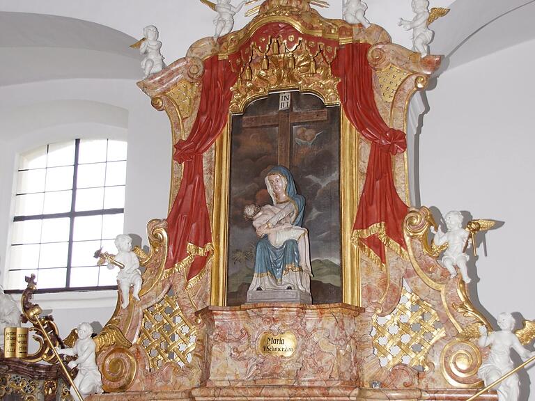 Für die Sanierung des Gnadenbildes von Maria Limbach hat die mittlerweile verstorbene Pfarrhaushälterin Maria Müller Jahre lang Basare veranstaltet.