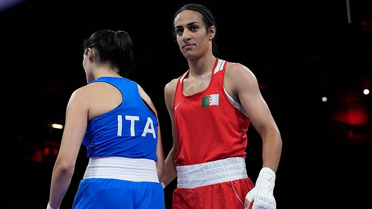 Paris 2024 - Boxen       -  Die unterlegene Carini wollte Khelif zunächst nicht gratulieren. Ihr Verhalten bedauert die Italienerin.