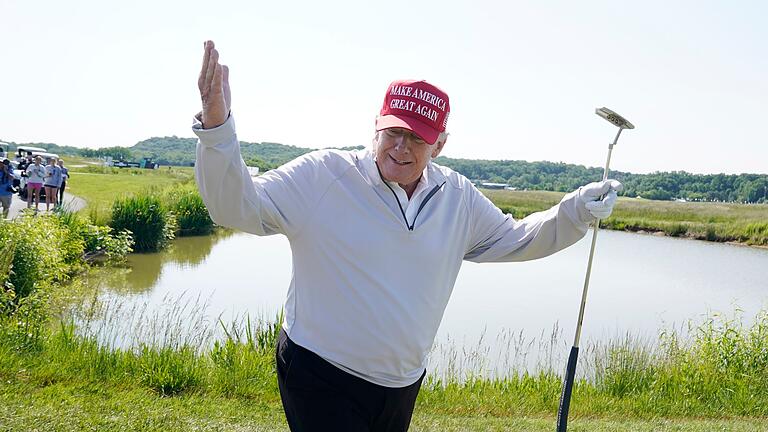 Donald Trump       -  Donald Trump spielt gerne Golf. Er könnte im Streit der Golftouren vermitteln.