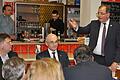 Bezirkstagspräsident Erwin Dotzel (rechts) hielt am Politischen Ascherdonnerstag in Geroldswind eine Rede.