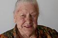 Lotte Becker feiert 100. Geburtstag.