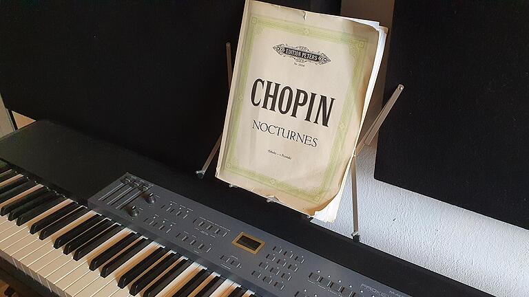 Inspiration Chopin: Seine Nocturnes standen Pate für das neue Der-Weg-einer-Freiheit-Album 'Noktvrn'. Inspiration Chopin: Seine Nocturnes standen Pate für das neue Der-Weg-einer-Freiheit-Album 'Noktvrn'.