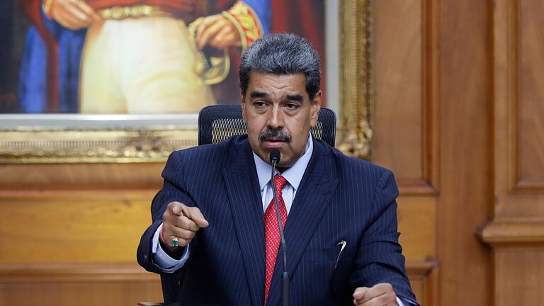 Maduro über Oppositionsführer: &bdquo;Müssten hinter Gittern sein'       -  Regierung und Opposition machen sich für die Gewalt verantwortlich
