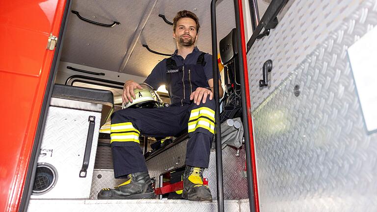 Feuerwehren brauchen Fahrzeuge, die für den Einsatz taugen, nicht fürs Museum: Moritz Hornung, Pressesprecher der Volkacher Feuerwehr, appelliert, nicht an Ausrüstung zu sparen. Feuerwehren brauchen Fahrzeuge, die für den Einsatz taugen, nicht fürs Museum: Moritz Hornung, Pressesprecher der Volkacher Feuerwehr, appelliert, nicht an Ausrüstung zu sparen.