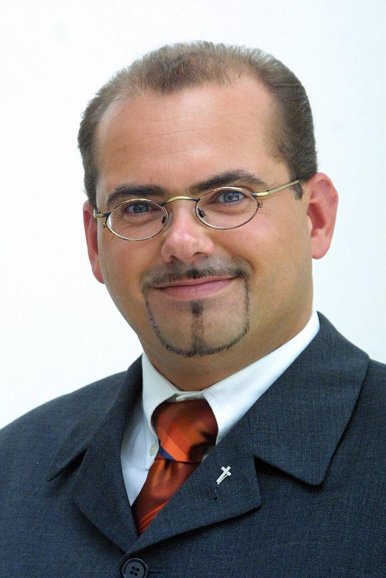 Pfarrer Joachim Bayer Pfarrer Joachim Bayer
