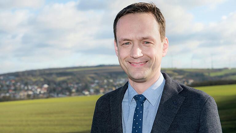 Landrat Florian Töpper kandidiert für die SPD als Bezirksrat.