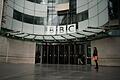 Rücktritt des BBC-Vorsitzenden Sharp       -  Die BBC will in den kommenden zwei Jahren 500 Stellen streichen