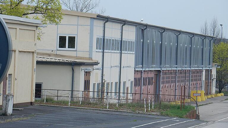 Die ehemalige Panzerhalle in Schweinfurt wurde von der Fachhochschule angemietet. Im Herbst soll dort ein 3D-Metalldrucker aufgebaut werden.