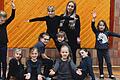 Die neun Mädchen der Kindergarde des MFC freuen sich schon auf ihren Auftritt. Hinten (von links) Marie Roth, Mia Liebst, Elisa Bieber, Emilia Barthelmes, Frieda Wende, Rosalie Barthelmes, Trainerin Regina Gensler, Melia Müller. Vorne (von links) Lina Herbert, Mia Werner.