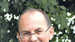 Nationalspieler: Der Bad Neustädter Vitali Schmitkel spielt in der Fußball-Nationalmannschaft der Notare.