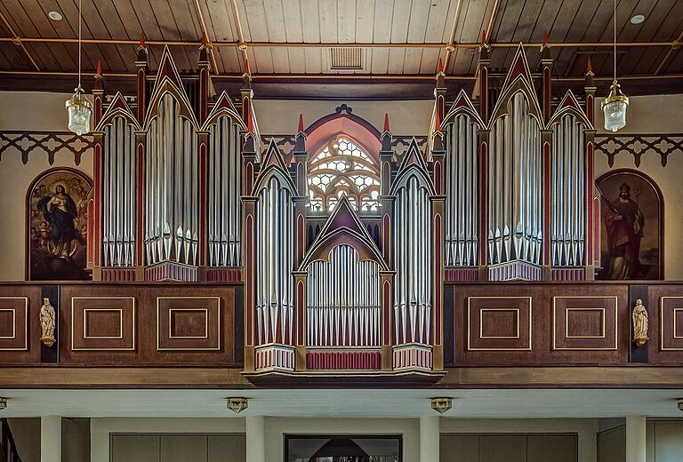 Die Orgel der Stadtpfarrkirche Hofheim ist eine Hoffmann Orgel aus dem Jahr 1987. Die Orgel der Stadtpfarrkirche Hofheim ist eine Hoffmann Orgel aus dem Jahr 1987.