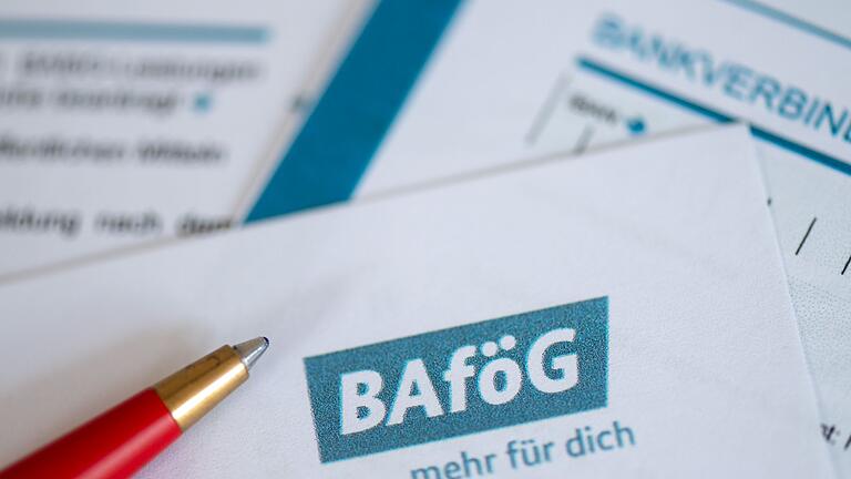 Mehr Bafög für Schüler und Studenten       -  Die drei Unions-Gruppierungen sprechen sich neben ihren Forderungen zum Bafög auch für den Aufbau eines nationalen Bildungsfonds aus.