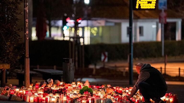 Nach tödlichem Angriff in einem Park in Aschaffenburg       -  Die Innenministerinnen und -minister der Länder und des Bundes treffen sich am Montag zu einer Sonder-Konferenz. Anlass ist die Gewalttat in Aschaffenburg.