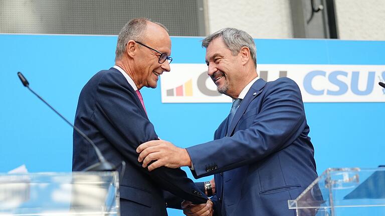 Pressekonferenz zu Kanzlerkandidatur-Frage der Union - Merz und Söder beziehen erneut unterschiedlich Position zu den Grünen. (Archivbild) Pressekonferenz zu Kanzlerkandidatur-Frage der Union - Merz und Söder beziehen erneut unterschiedlich Position zu den Grünen. (Archivbild)